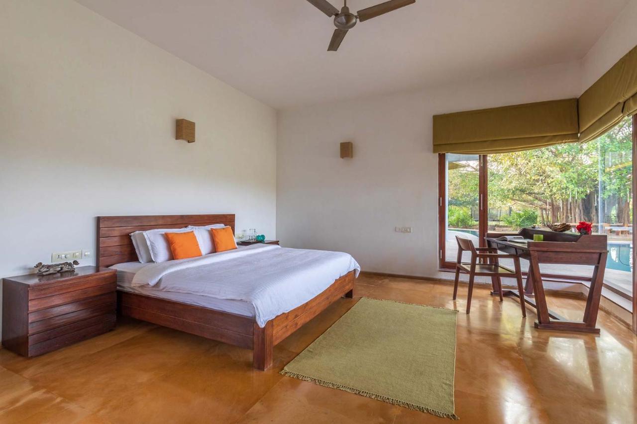 Jay House By Stayvista - Leisure Oasis With Pool, Snooker, Table Tennis & Foosball Fun 阿里巴格 外观 照片